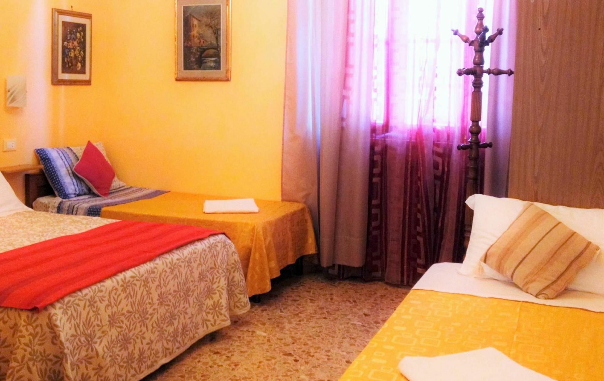 Bed and Breakfast A Casa Doina Airport2 Piza Zewnętrze zdjęcie